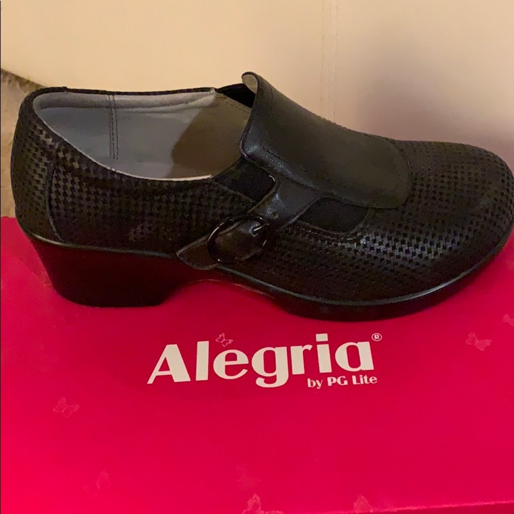 Clogs